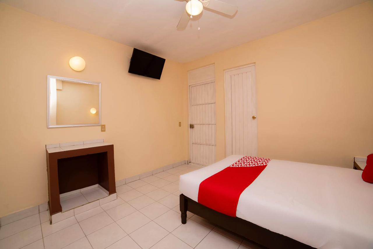Oyo Hotel Jardin Carpio Aguascalientes Zewnętrze zdjęcie