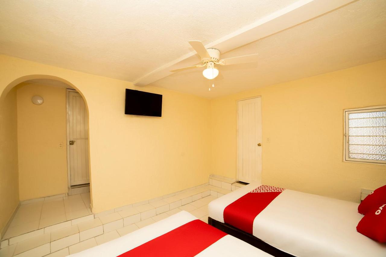 Oyo Hotel Jardin Carpio Aguascalientes Zewnętrze zdjęcie